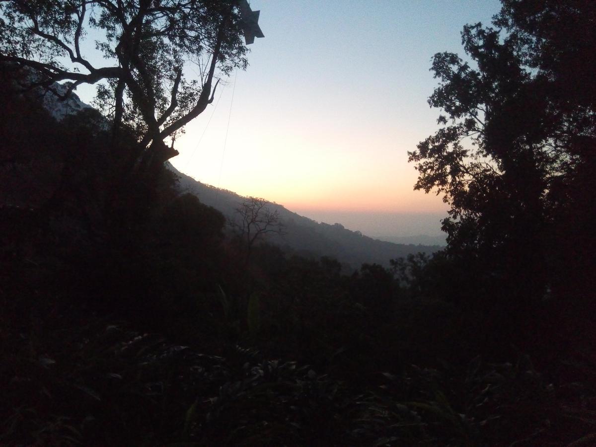 Eagle Mountain Munnar Panzió Kültér fotó